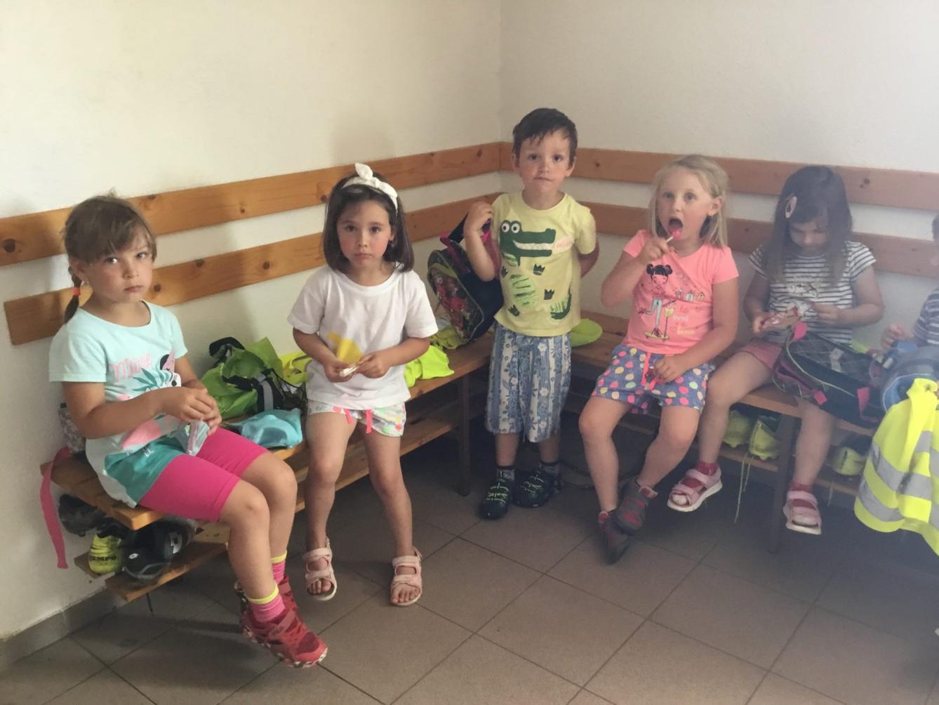 "Fotbalová hvězdička" - 64