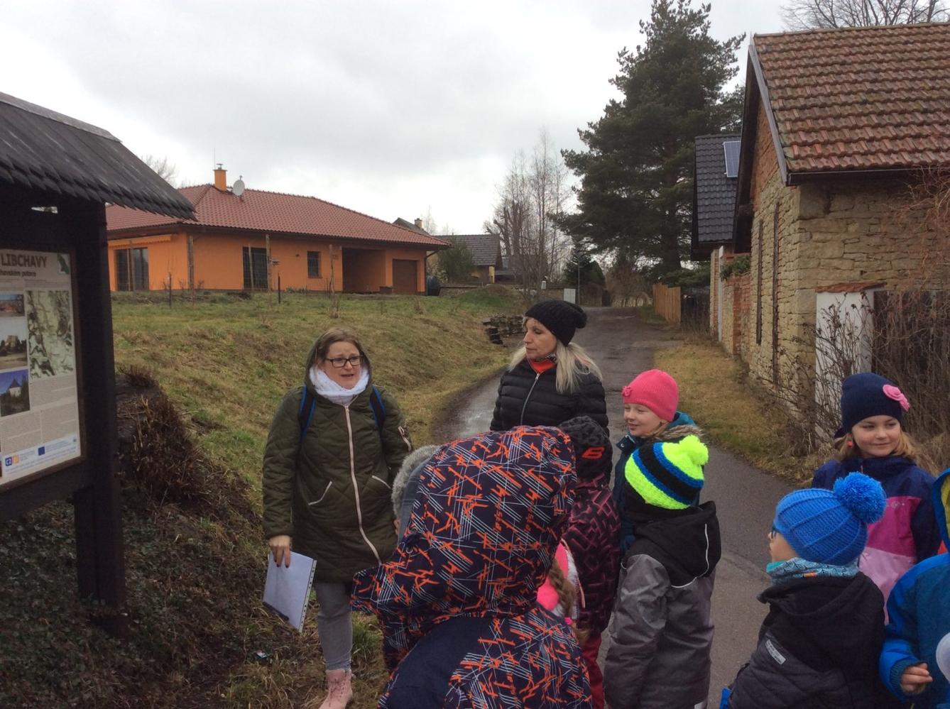 Vycházka k lesu - 14