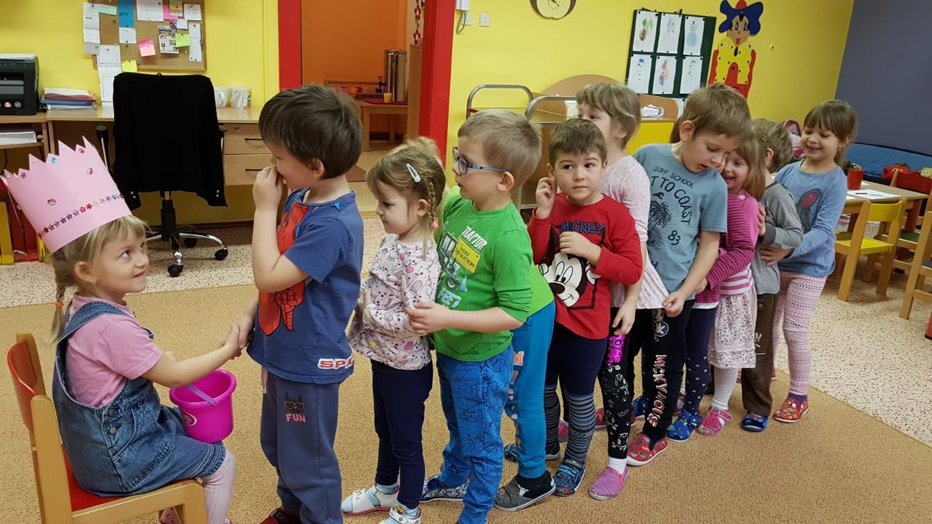 Broučci slaví: Lucinka měla narozeniny - 7