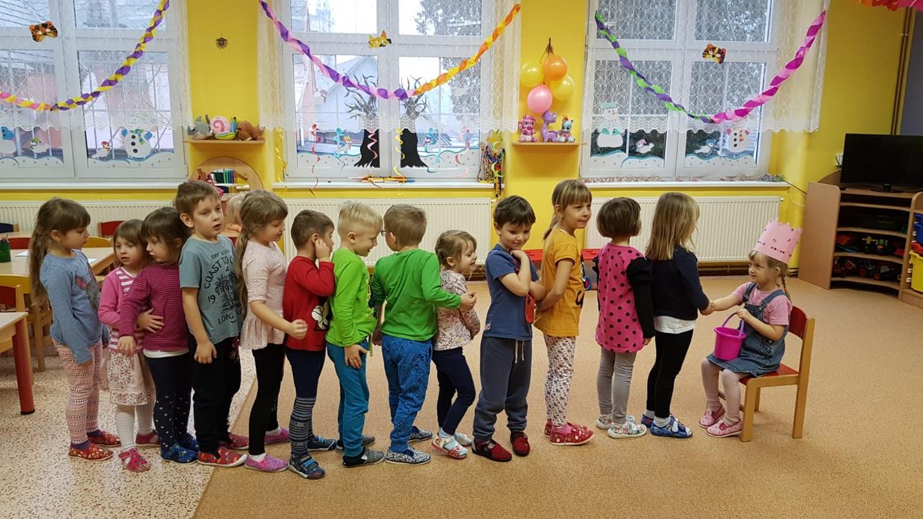 Broučci slaví: Lucinka měla narozeniny - 9