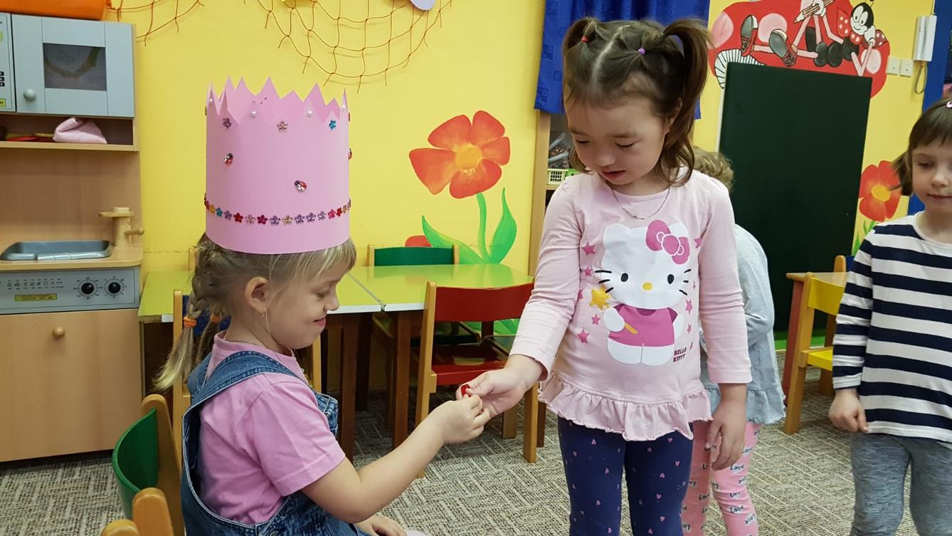 Broučci slaví: Lucinka měla narozeniny - 10