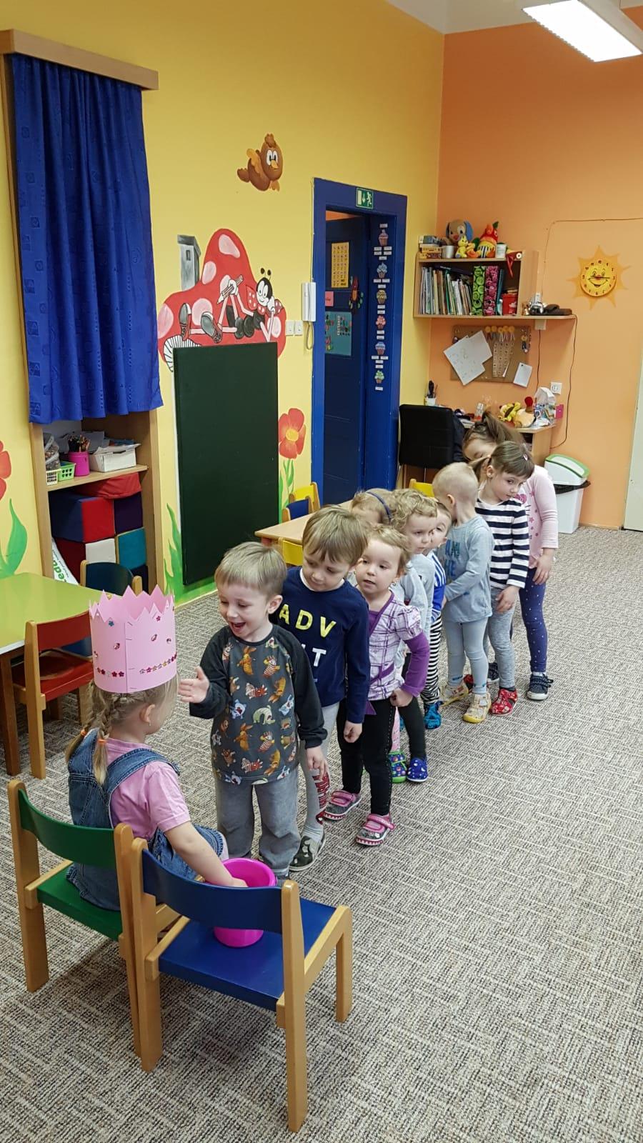 Broučci slaví: Lucinka měla narozeniny - 12