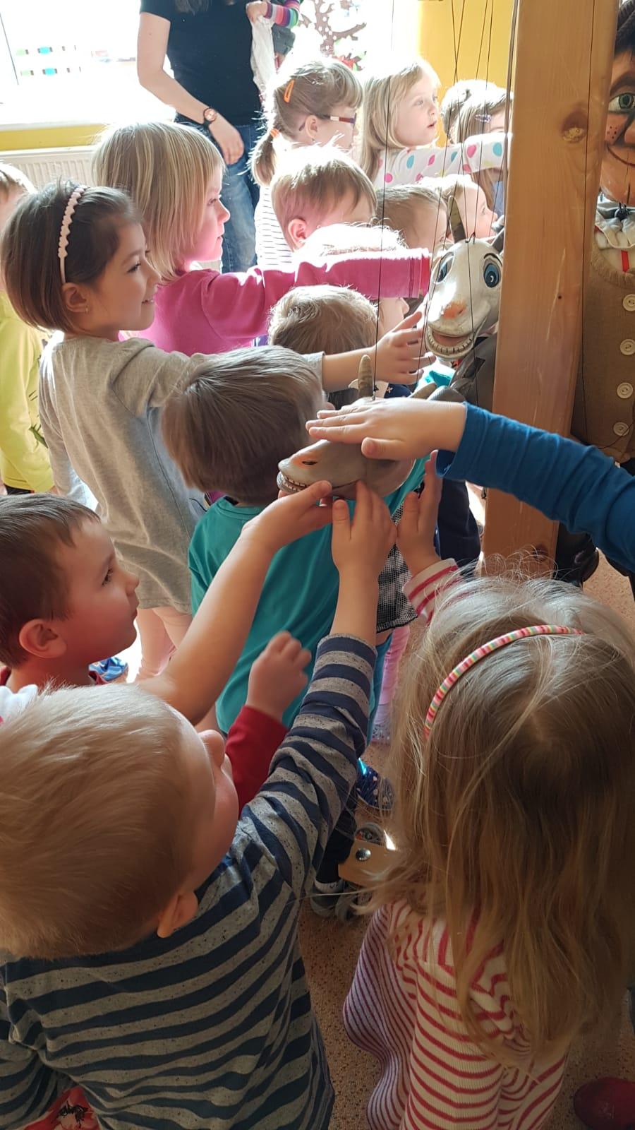 Divadýlko Kozlík: "O třech kůzlátkách" - 18