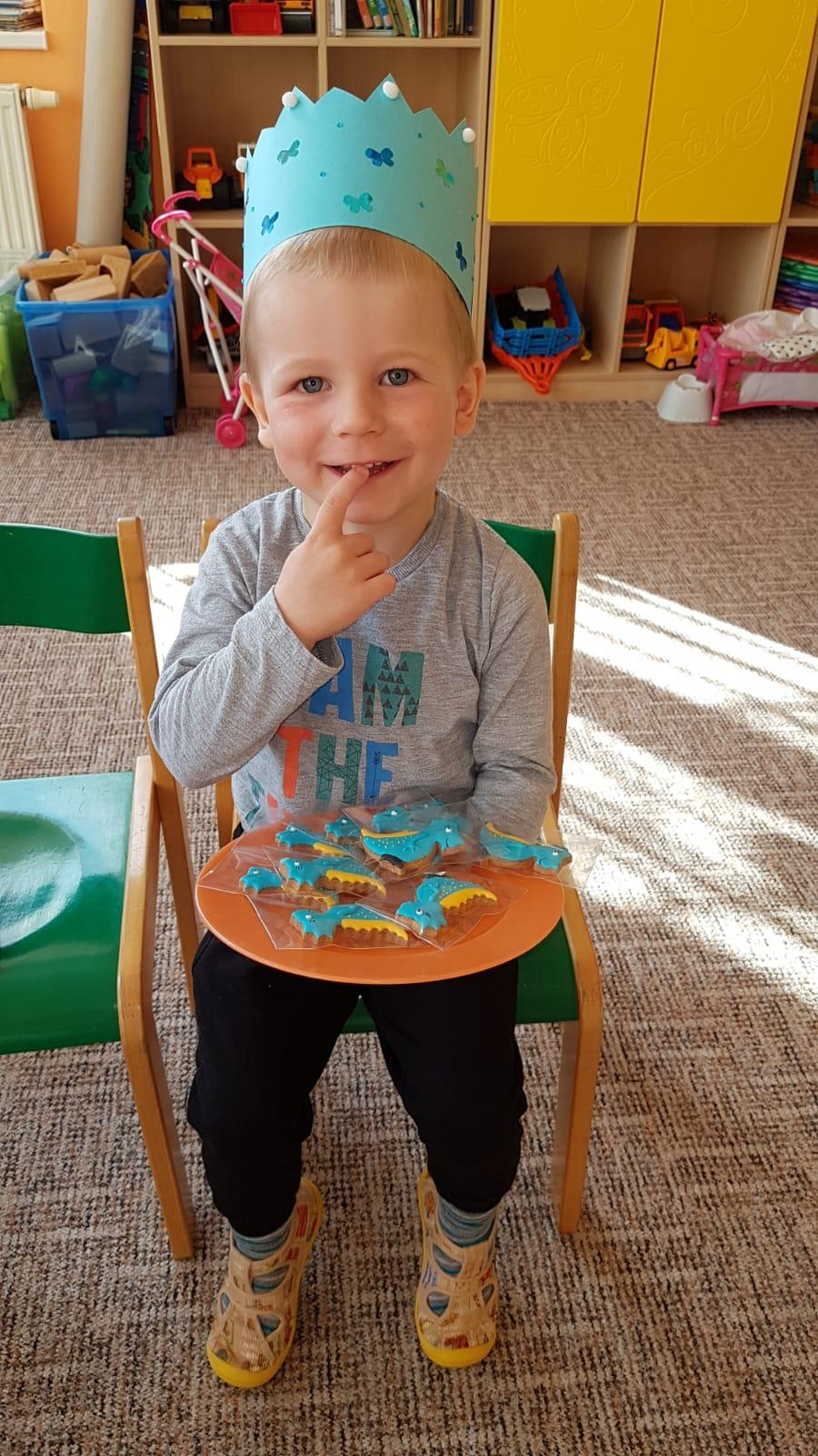 Broučci slaví: Adámek měl narozeniny - 5