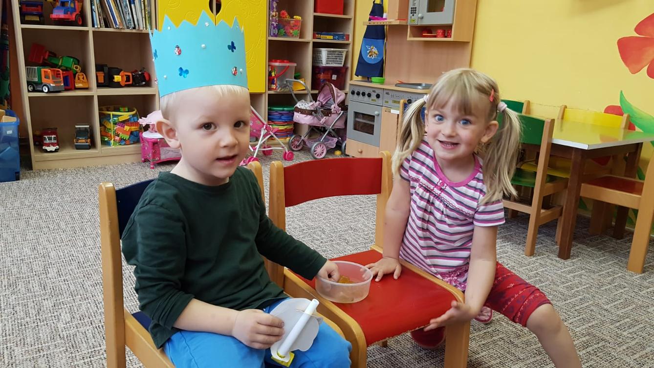 Broučci slaví: Mareček D. měl narozeniny - 1