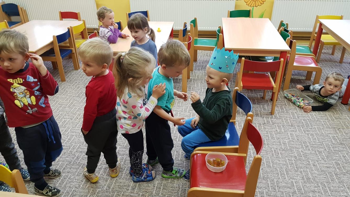 Broučci slaví: Mareček D. měl narozeniny - 7