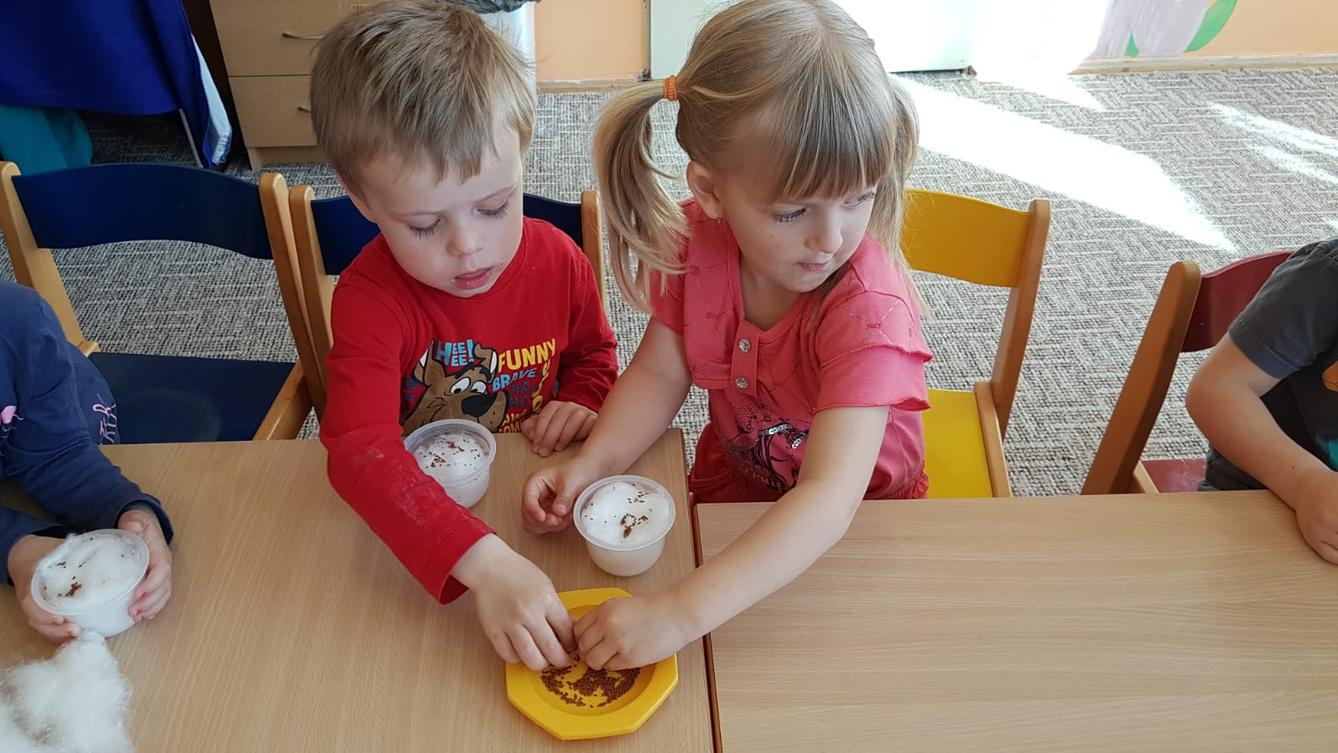 příprava na Velikonoce u Broučků, aneb "HODY, HODY...." - 2