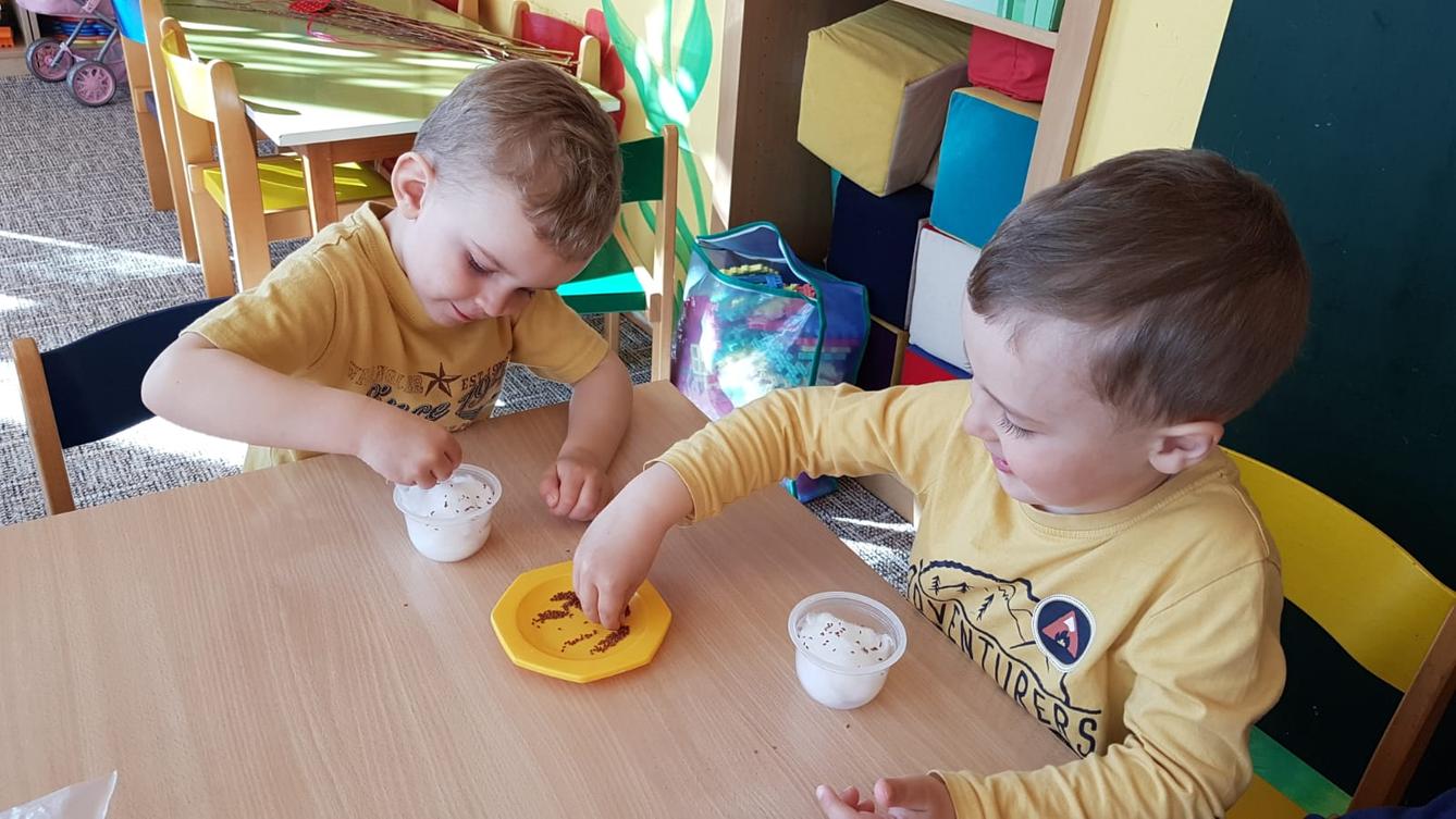 příprava na Velikonoce u Broučků, aneb "HODY, HODY...." - 4