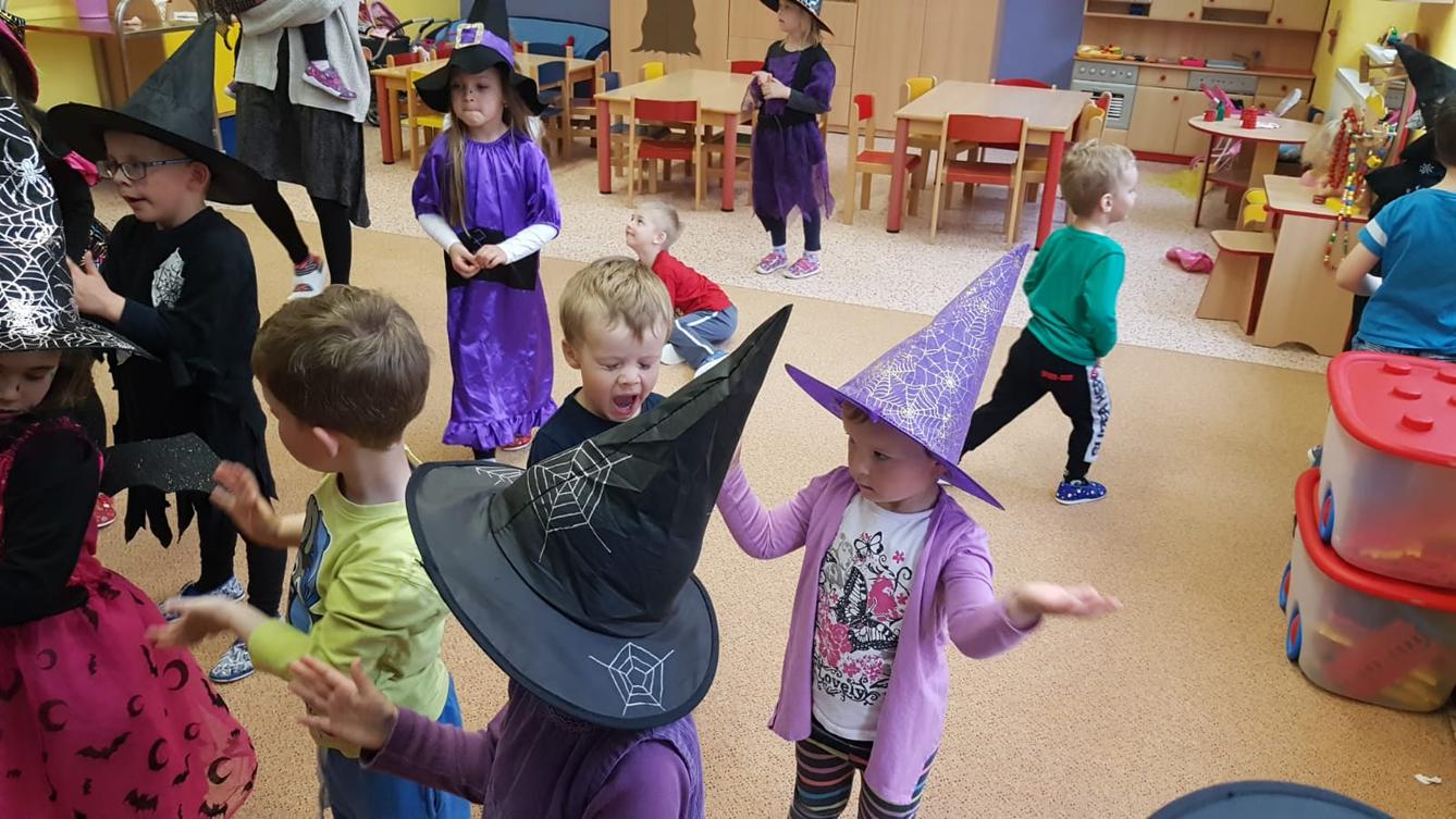 ČARODĚJNICKÉ DOPOLEDNE I. - 8