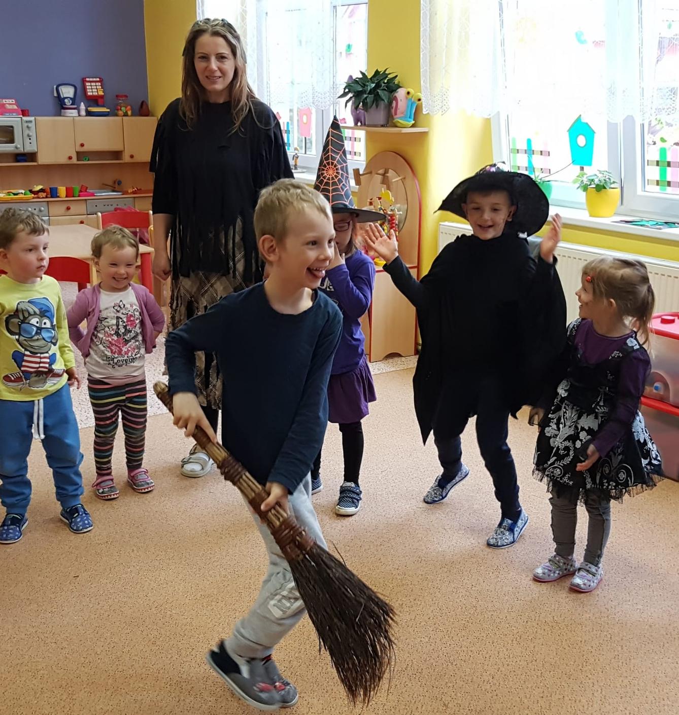 ČARODĚJNICKÉ DOPOLEDNE I. - 18