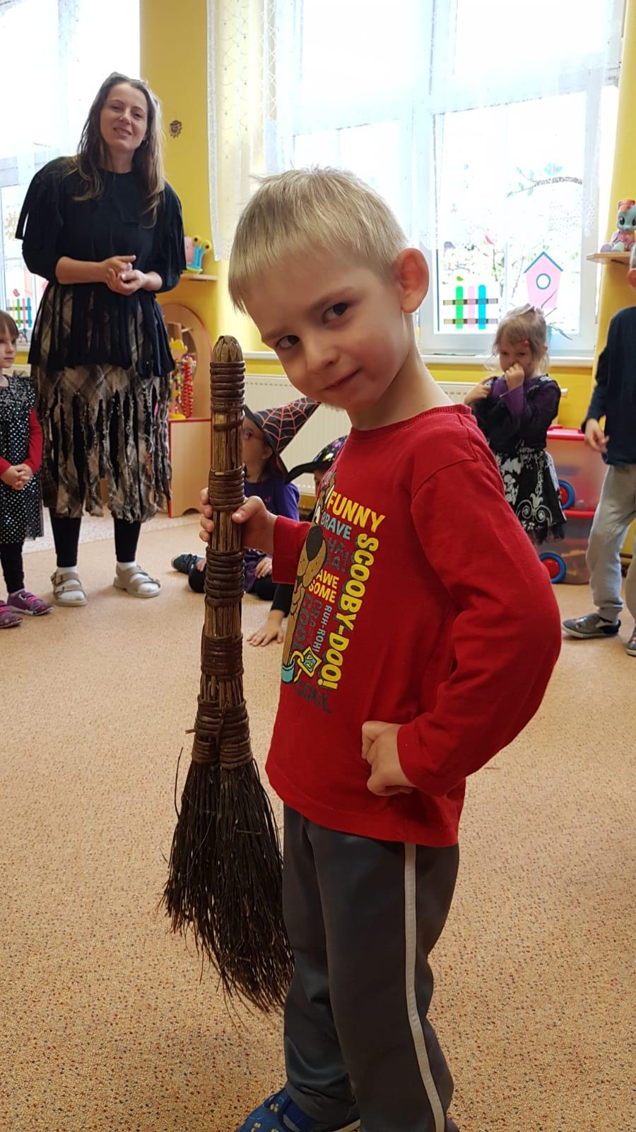 ČARODĚJNICKÉ DOPOLEDNE I. - 23