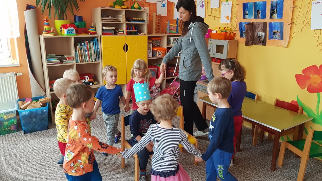 Broučci slaví: Štěpánek Š. měl narozeniny - 3