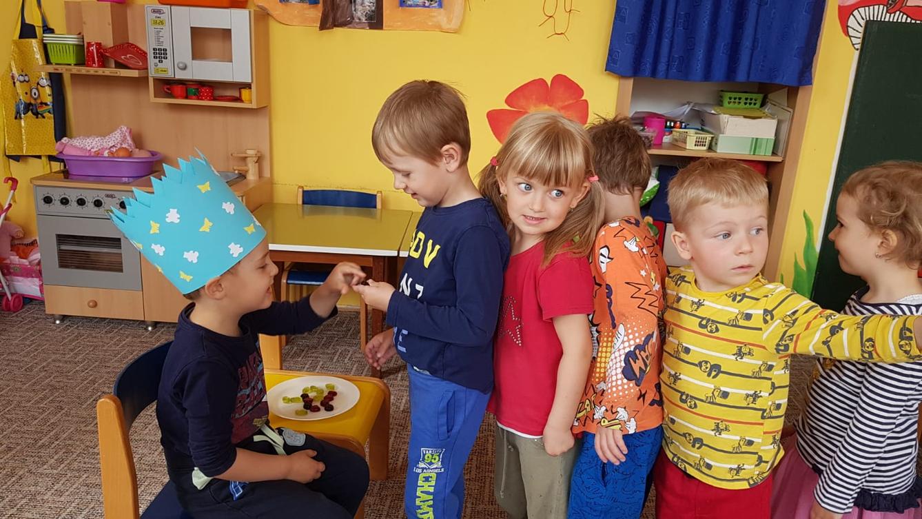 Broučci slaví: Štěpánek Š. měl narozeniny - 5