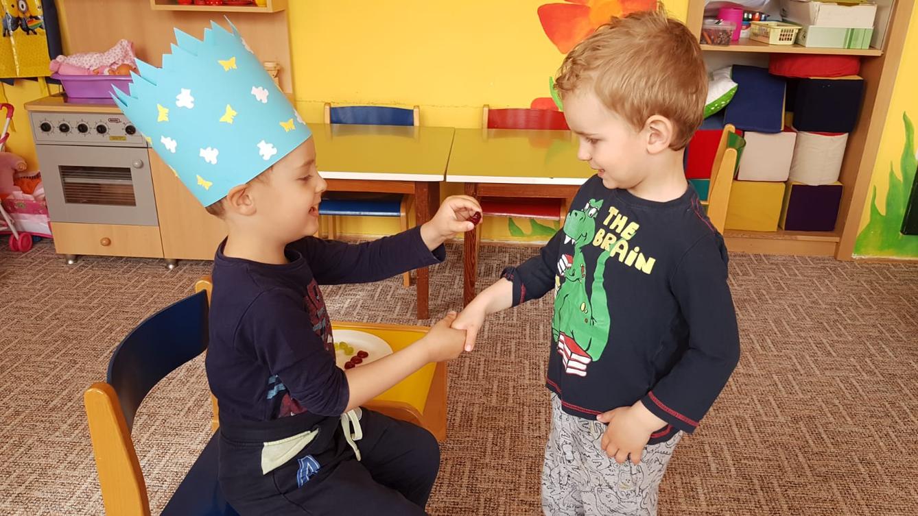 Broučci slaví: Štěpánek Š. měl narozeniny - 8