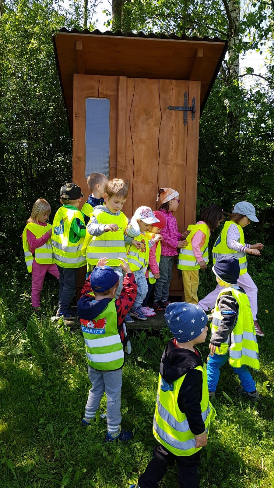 Vycházka za jeleny a návštěva lesní školky - 30