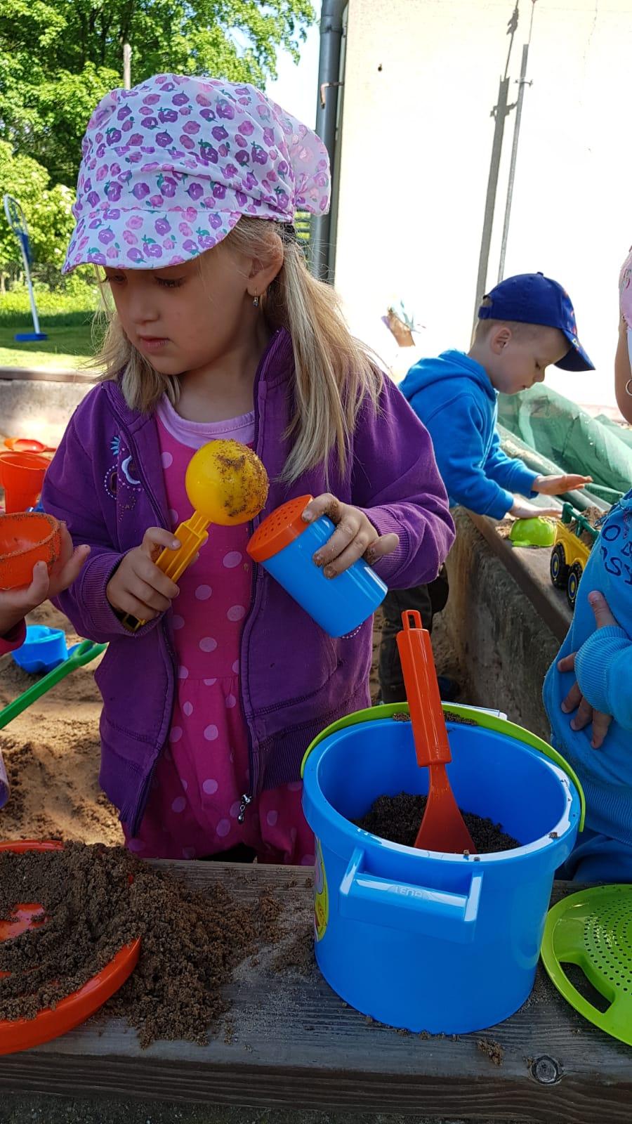 Užíváme zahrady - 9