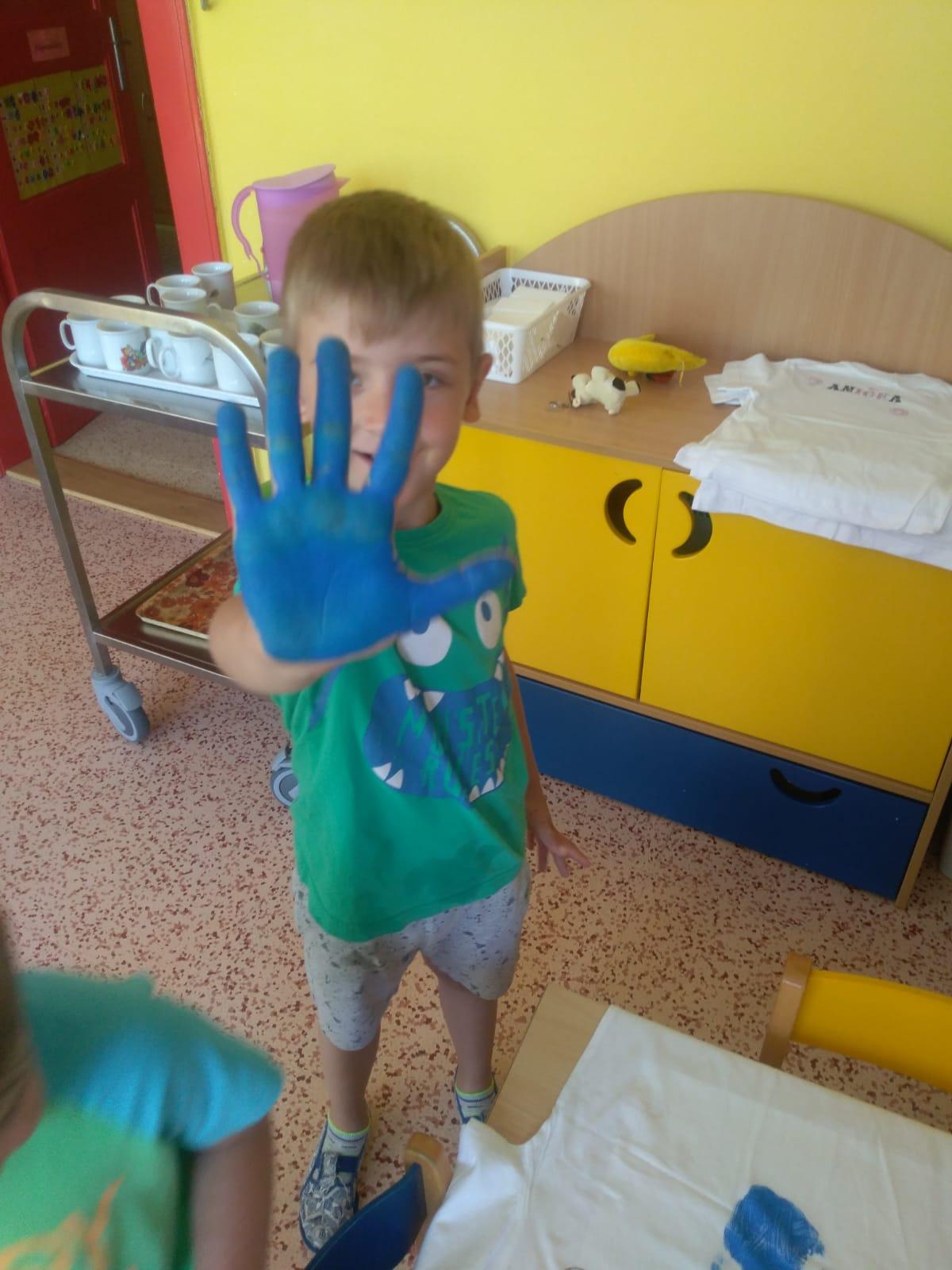 "Výroba" triček ke DNI DĚTÍ - 26