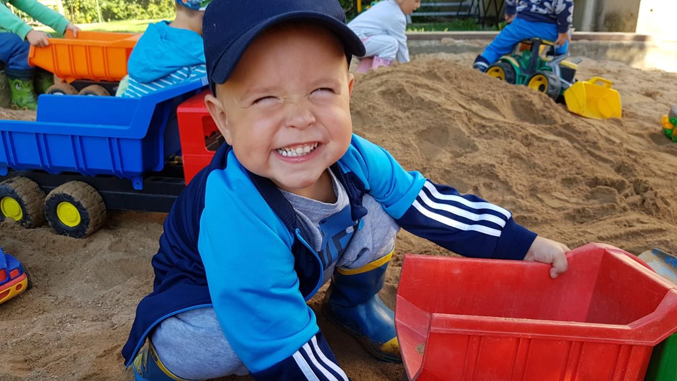 Užíváme zahrady!!!! :-) - 15