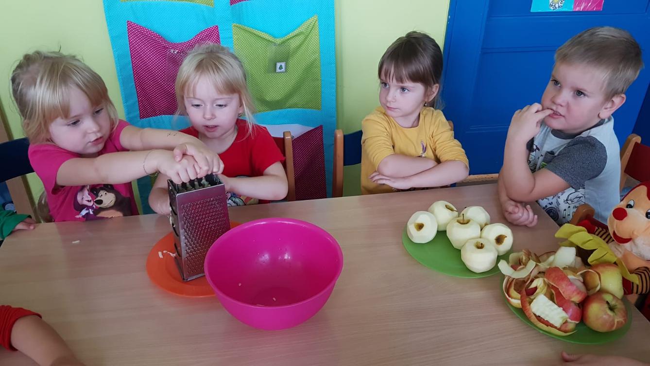 Broučci: "štrůdlíčkování" - 3