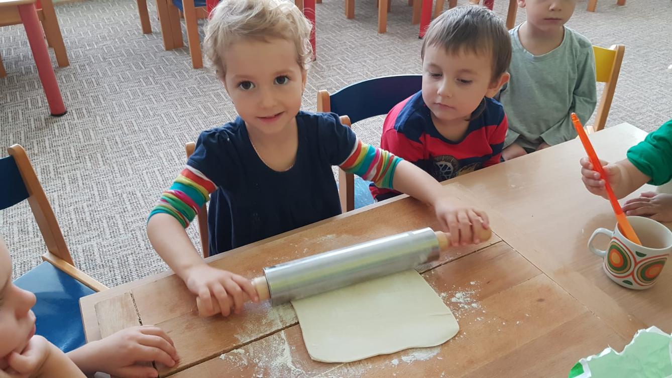 Broučci: "štrůdlíčkování" - 24