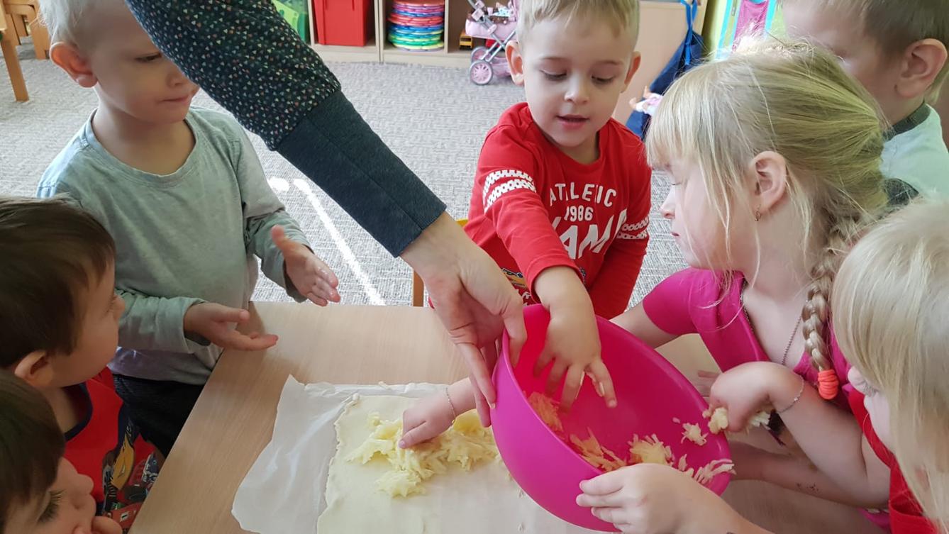 Broučci: "štrůdlíčkování" - 30