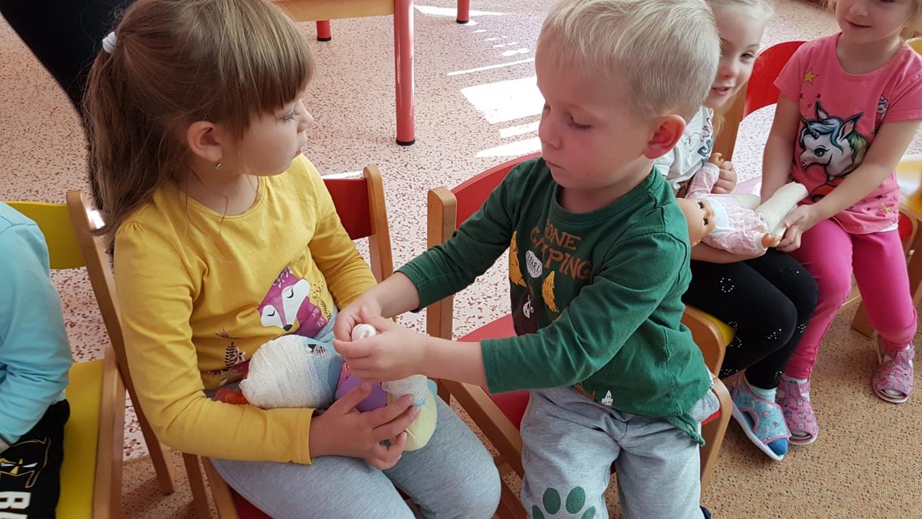 "Když hračky stůňou" - 12