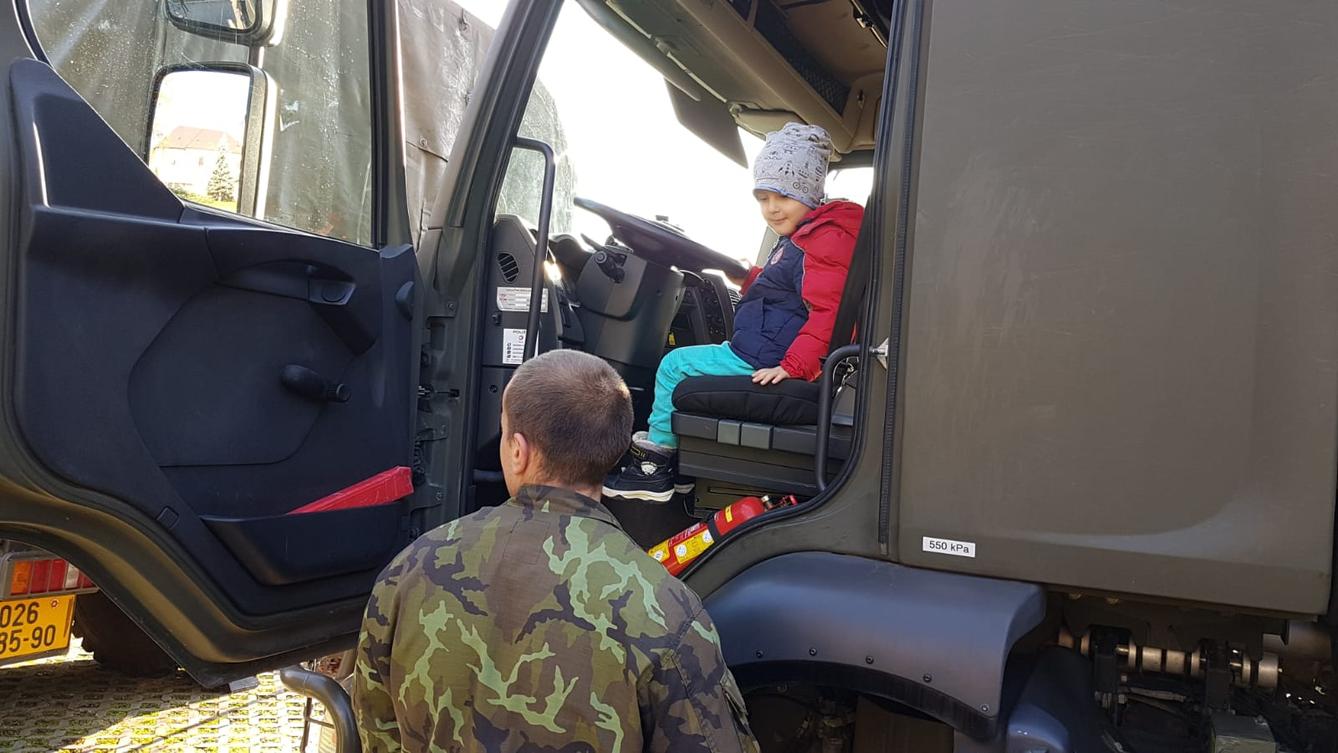 Návštěva u vojáků II. - 2