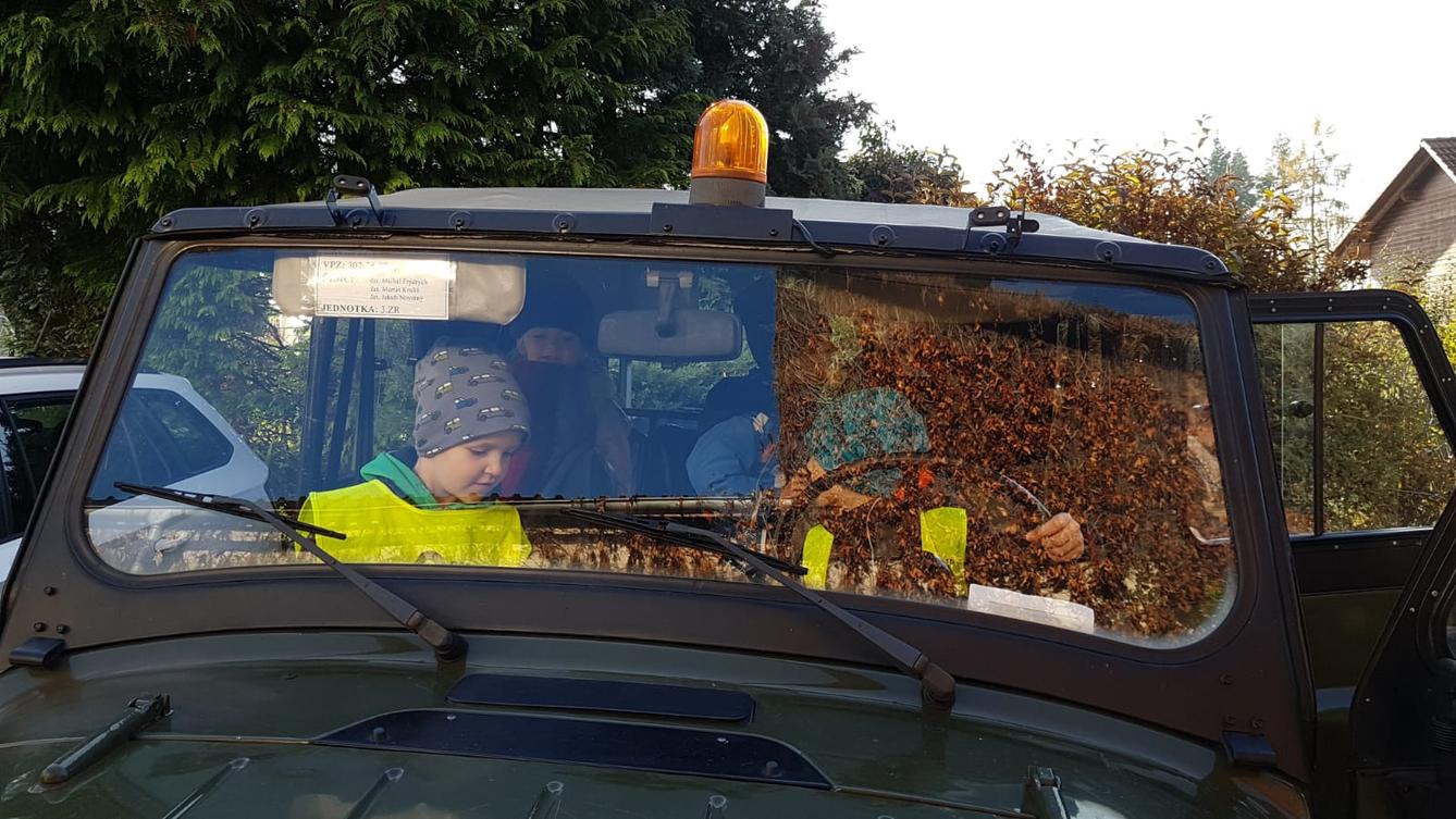 Návštěva u vojáků II. - 9