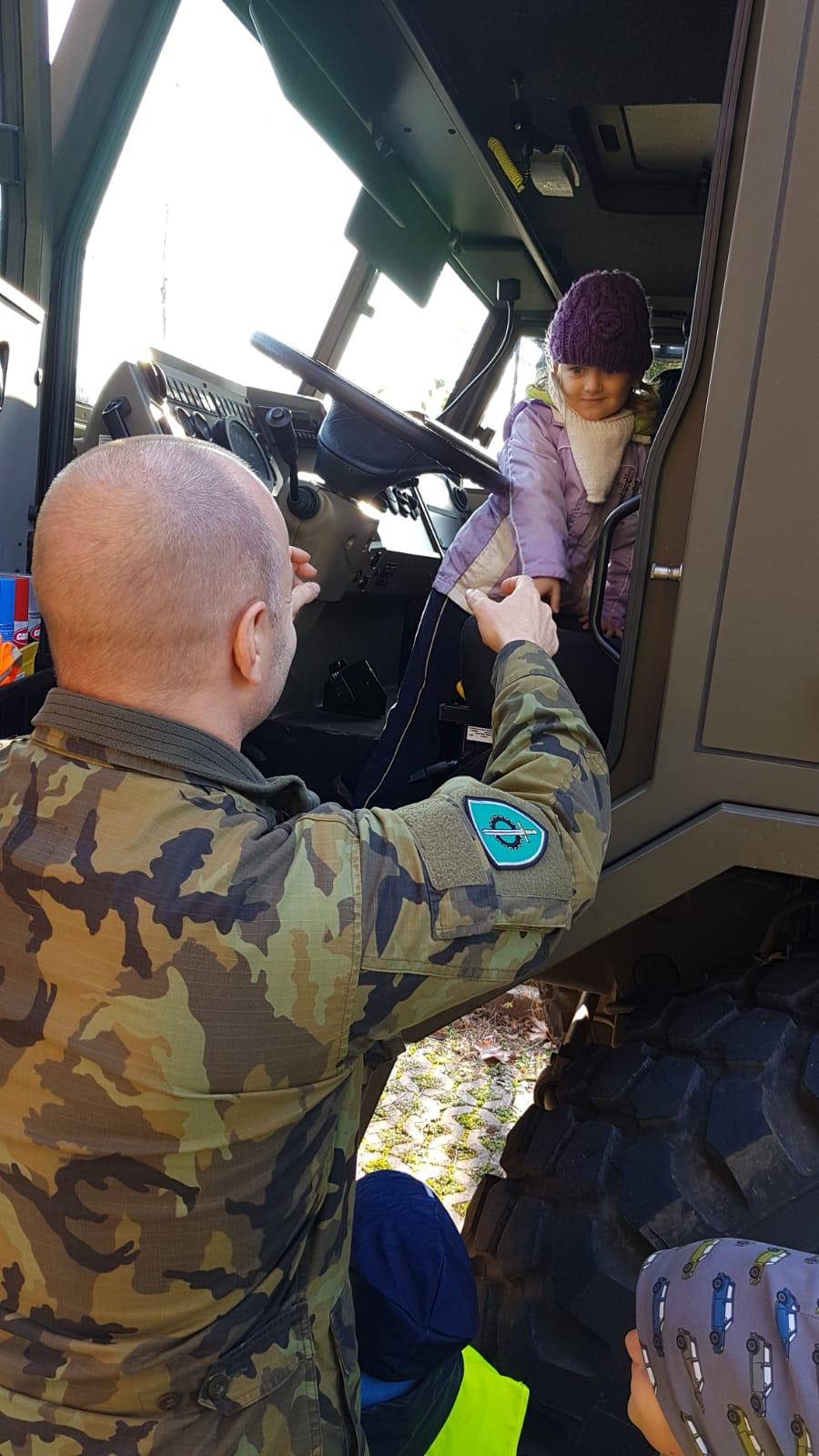 Návštěva u vojáků II. - 13