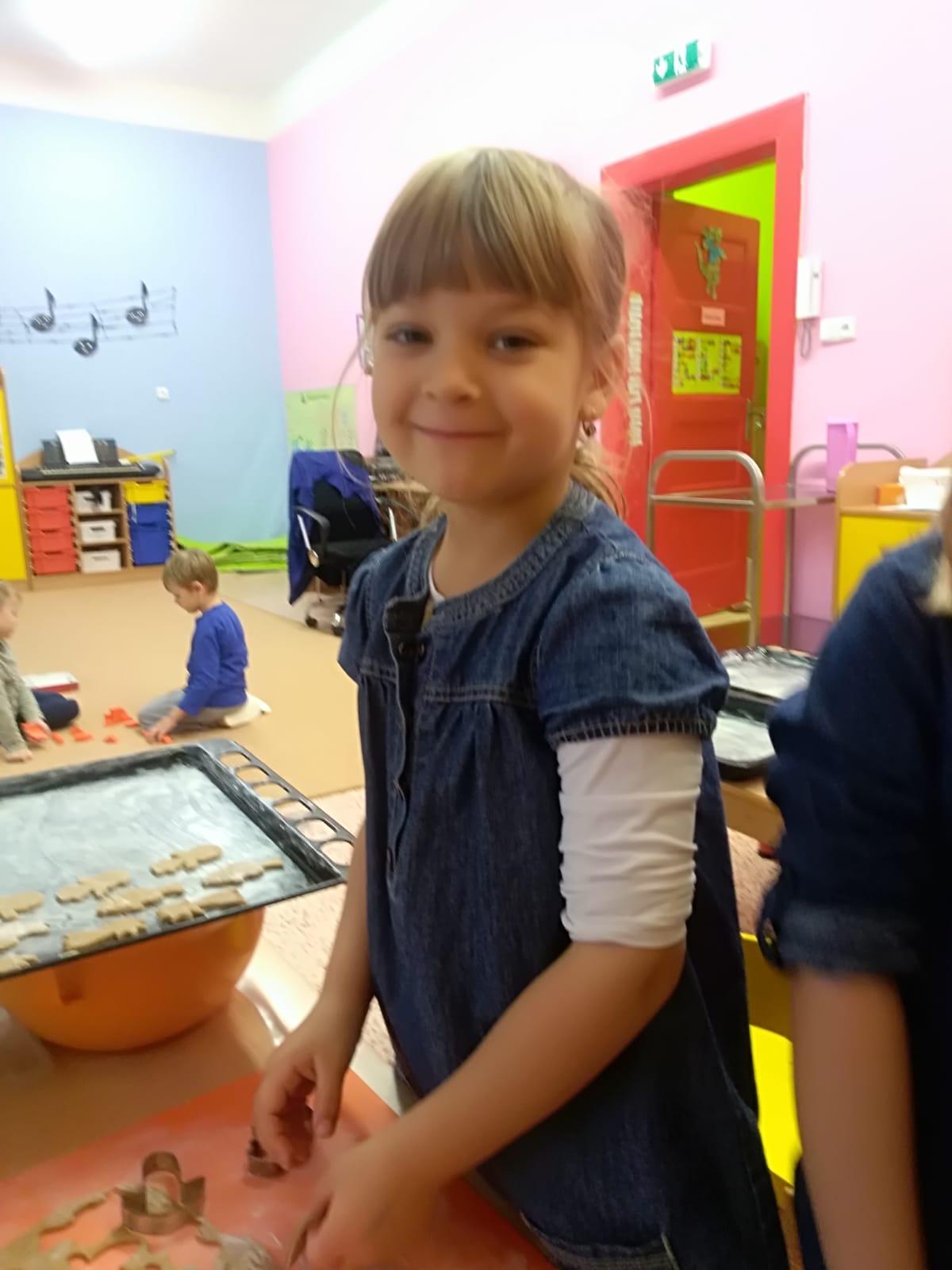 příprava na Vánoce: pečeme perníčky:-) - 8