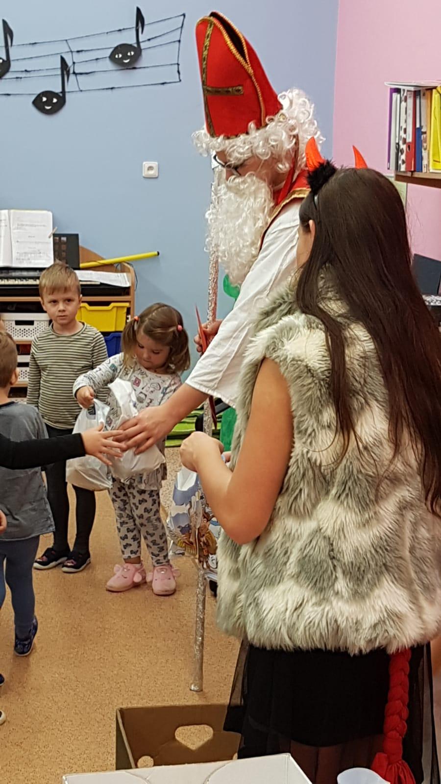 MIKULÁŠSKÁ NADÍLKA V MŠ - 13