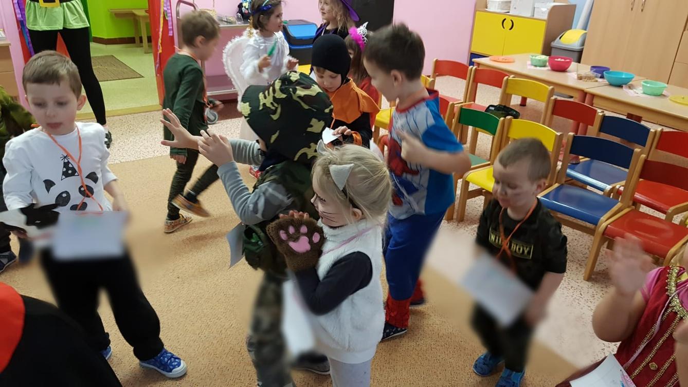 KARNEVALOVÉ DOPOLEDNE v MŠ - 12