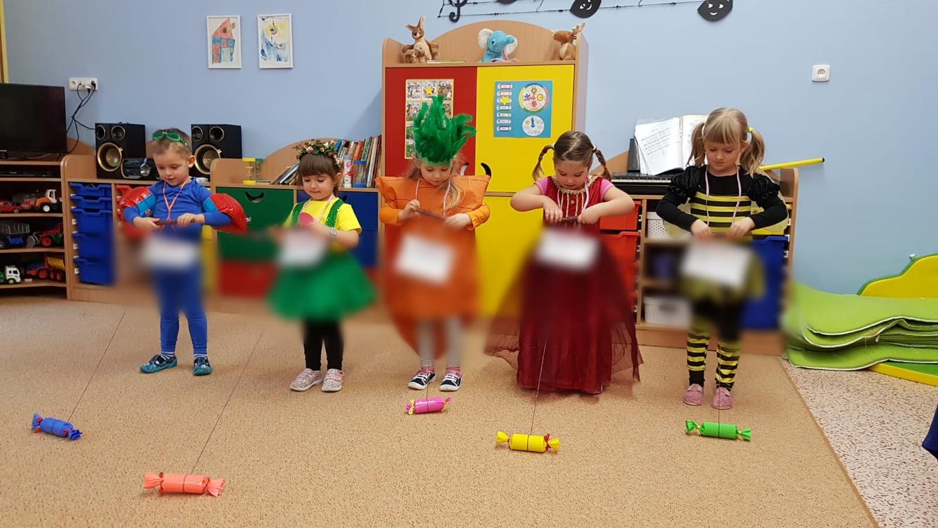 KARNEVALOVÉ DOPOLEDNE v MŠ - 15