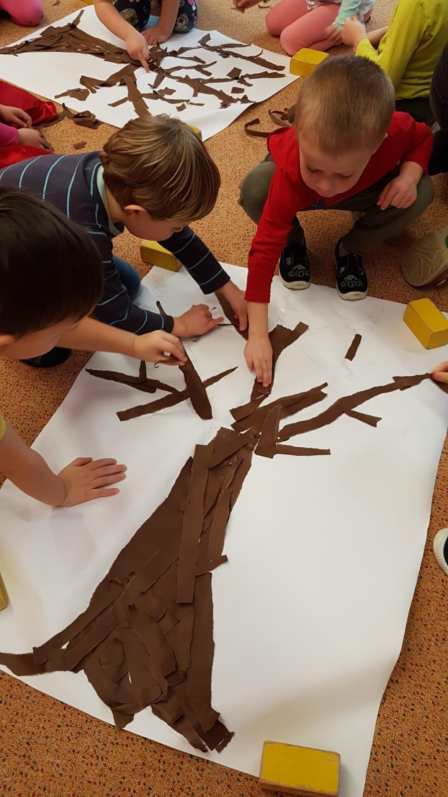 Vzpomínáme na školku: "Rozkvetlé jaro u Klokánků" - 8