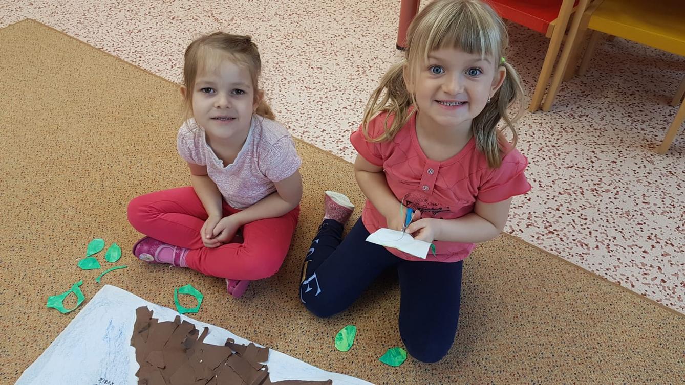 Vzpomínáme na školku: "Rozkvetlé jaro u Klokánků" - 17