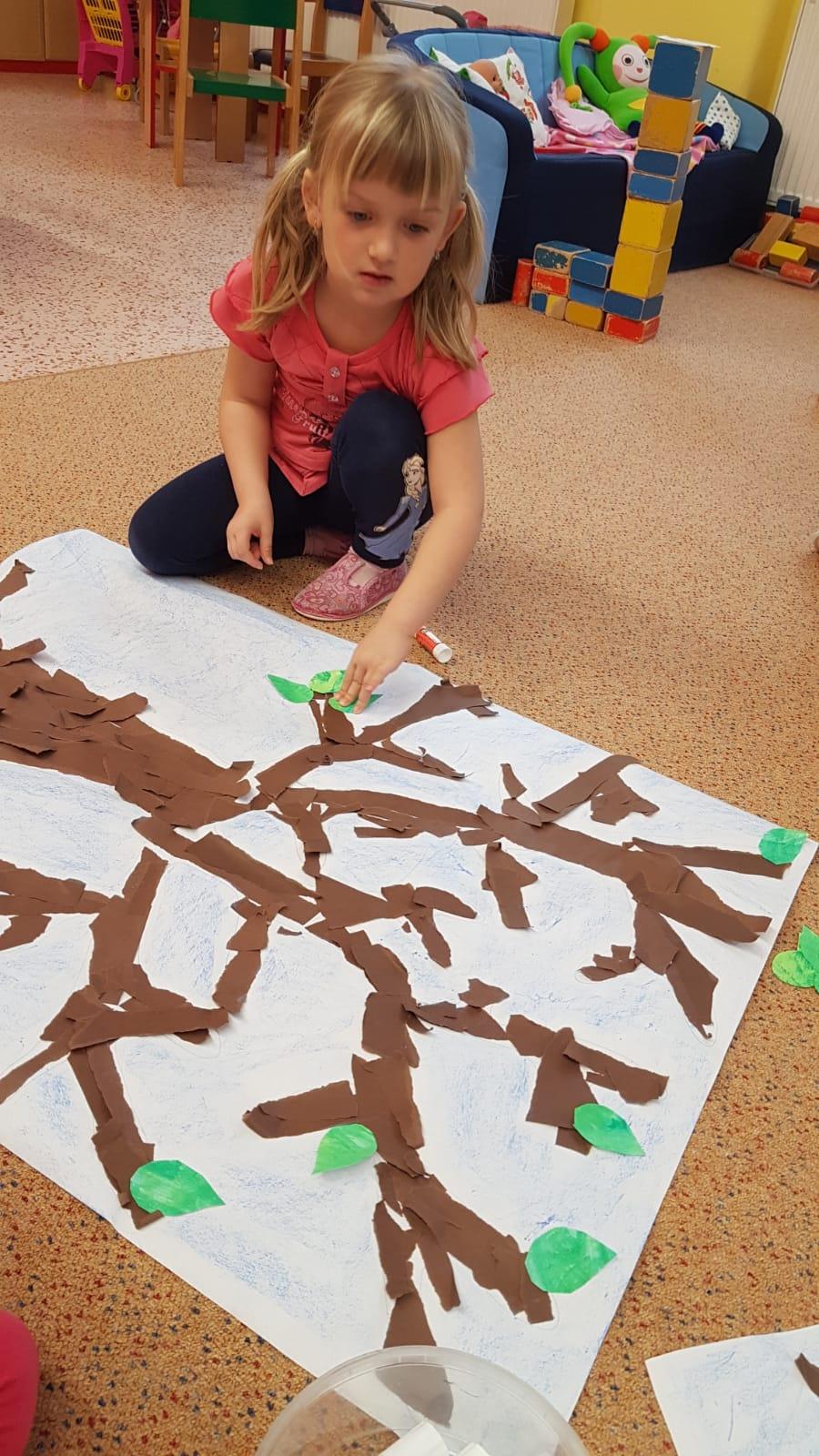 Vzpomínáme na školku: "Rozkvetlé jaro u Klokánků" - 21