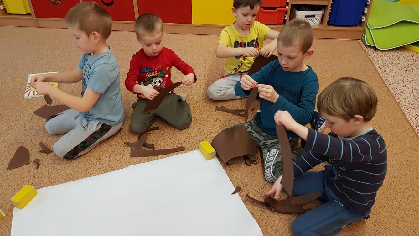 Vzpomínáme na školku: "Rozkvetlé jaro u Klokánků" - 27