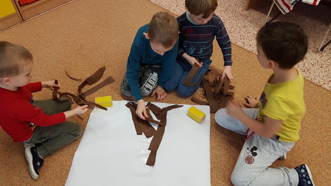 Vzpomínáme na školku: "Rozkvetlé jaro u Klokánků" - 30