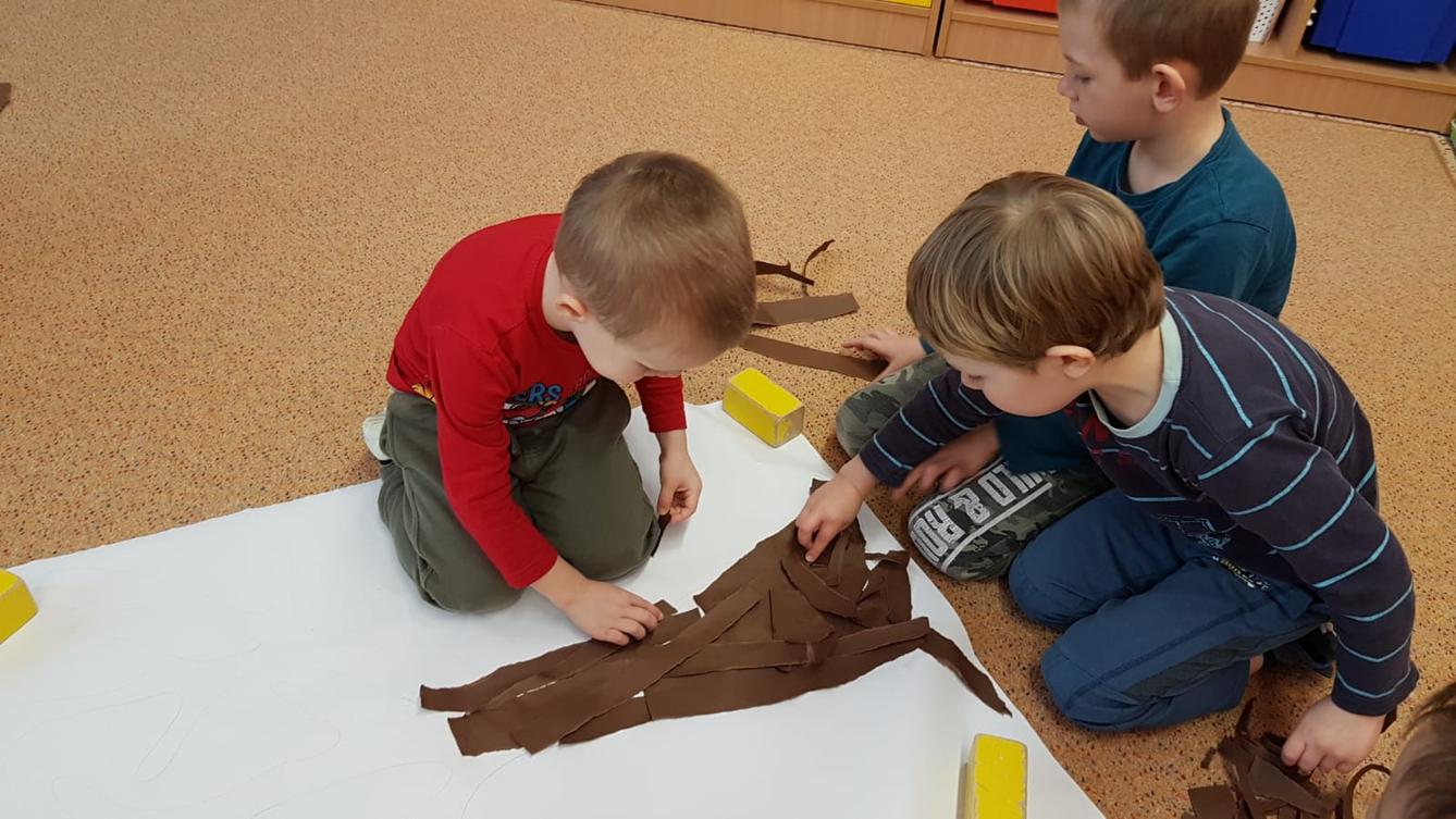 Vzpomínáme na školku: "Rozkvetlé jaro u Klokánků" - 34