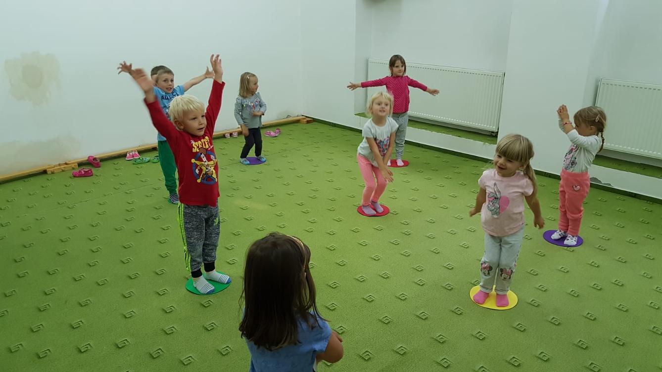 Broučci: "pracujeme a cvičíme" :-) - 5