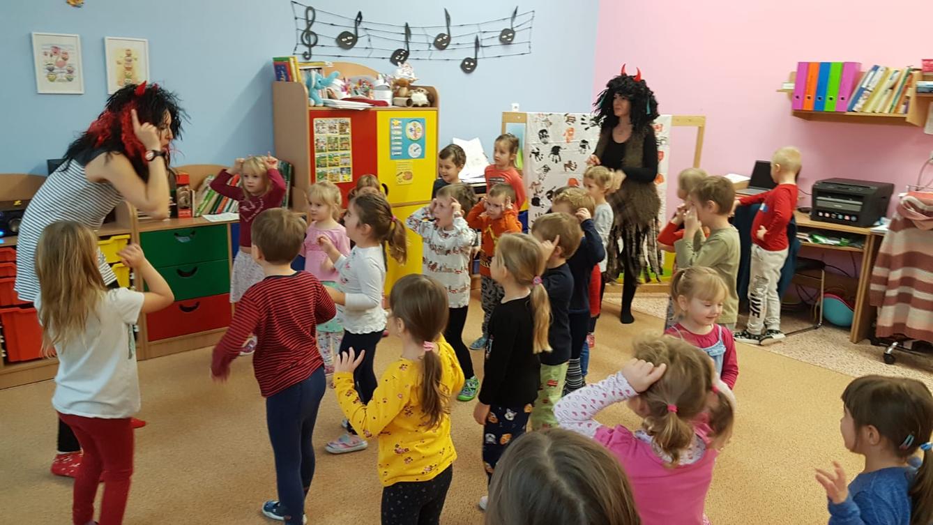 divadýlko "Čertík Lumpík" - 1