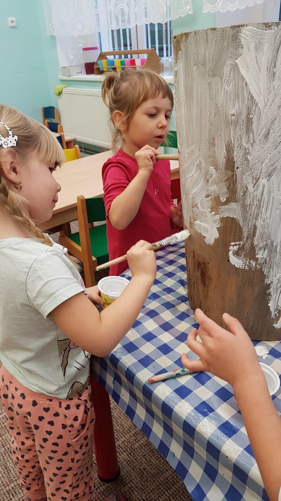 Broučci: "čertoviny", vycházka k Betlému, výroba sněhuláčka - 2