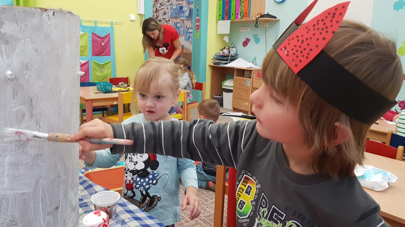 Broučci: "čertoviny", vycházka k Betlému, výroba sněhuláčka - 5