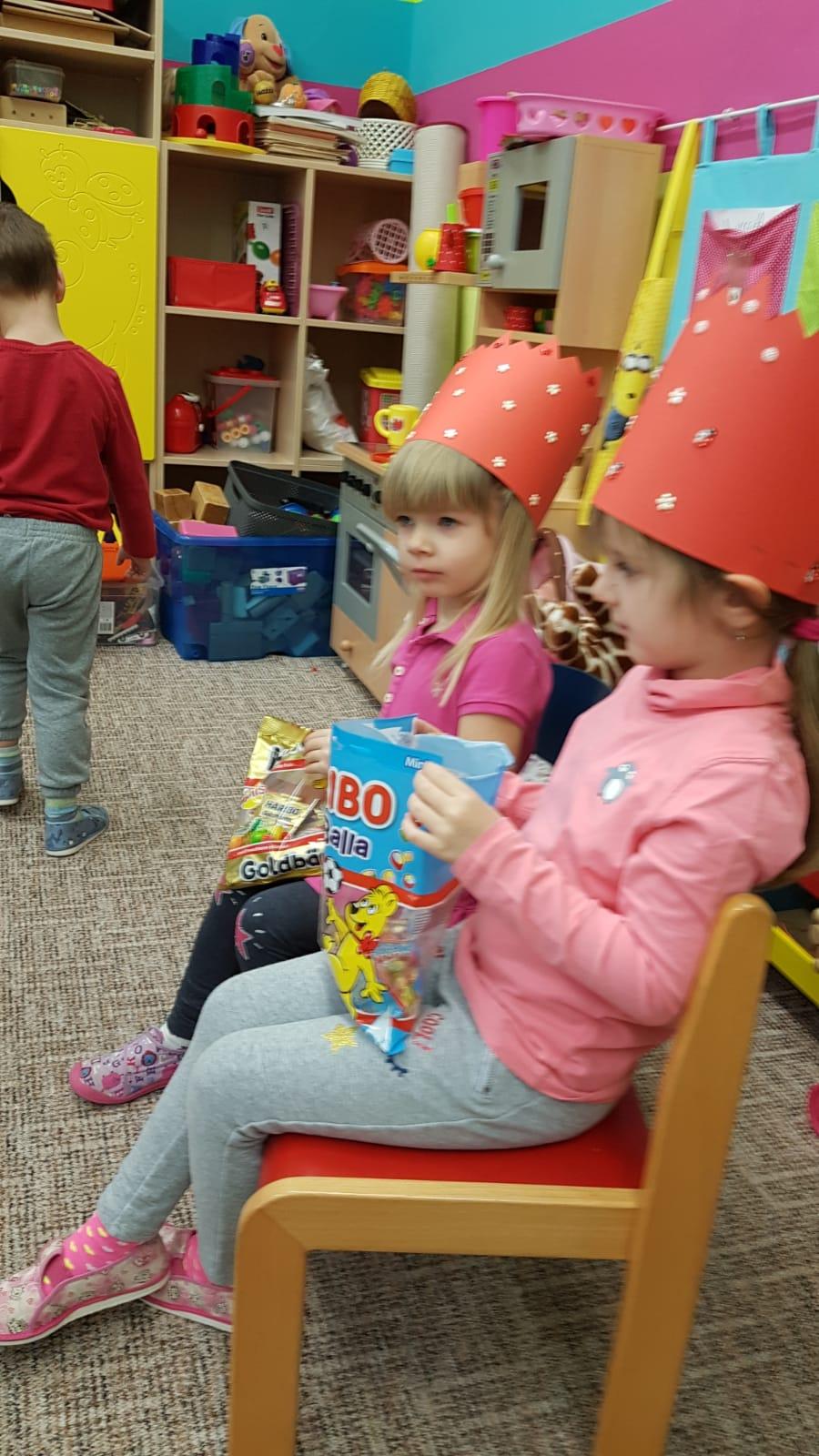 Slavíme: Štěpánek K., Vanesska a Klárka - narozeniny - 1