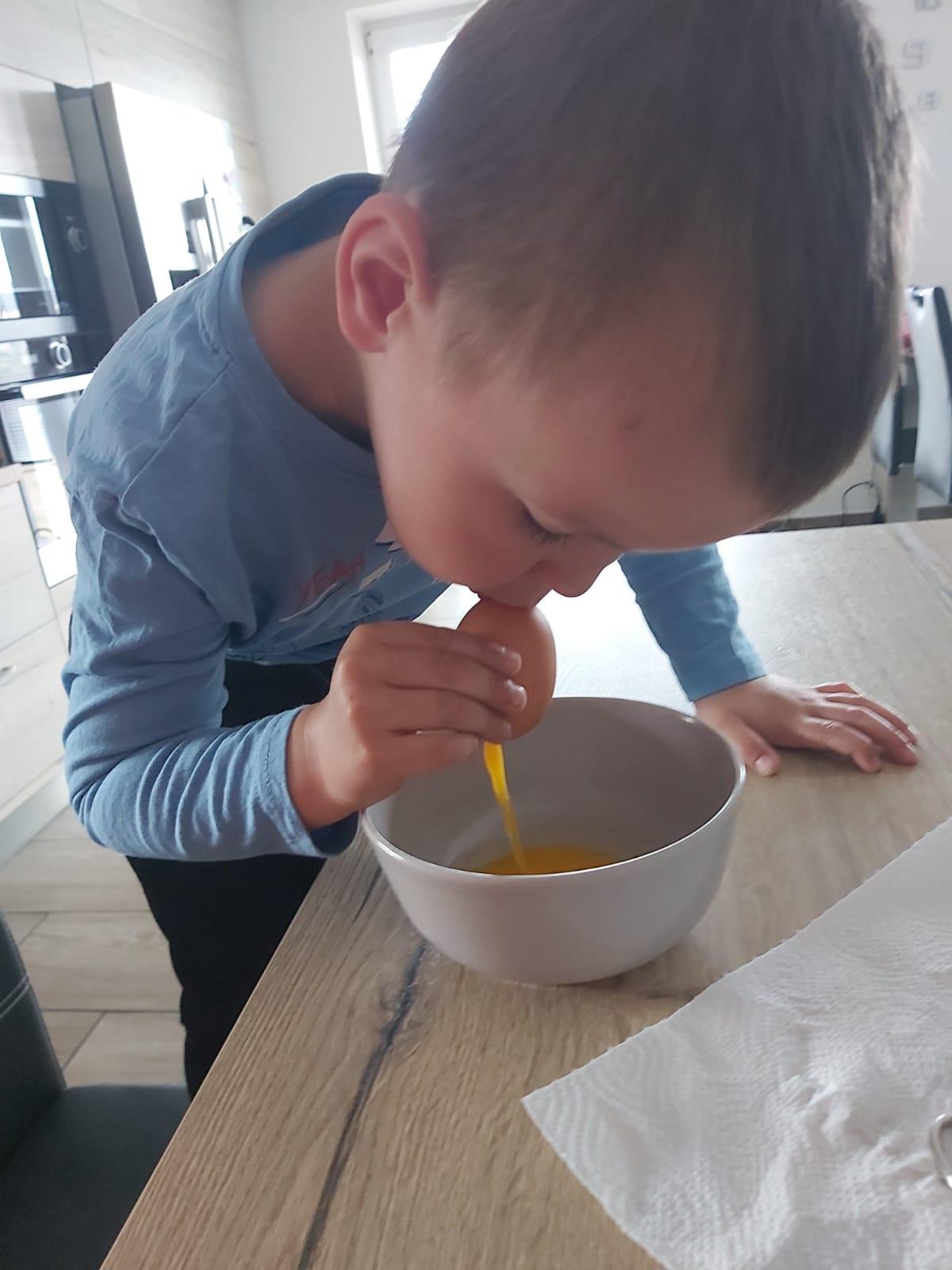 Distanční výuka v MŠ Kamarád - "Malované vajíčko" - mladší děti - 4