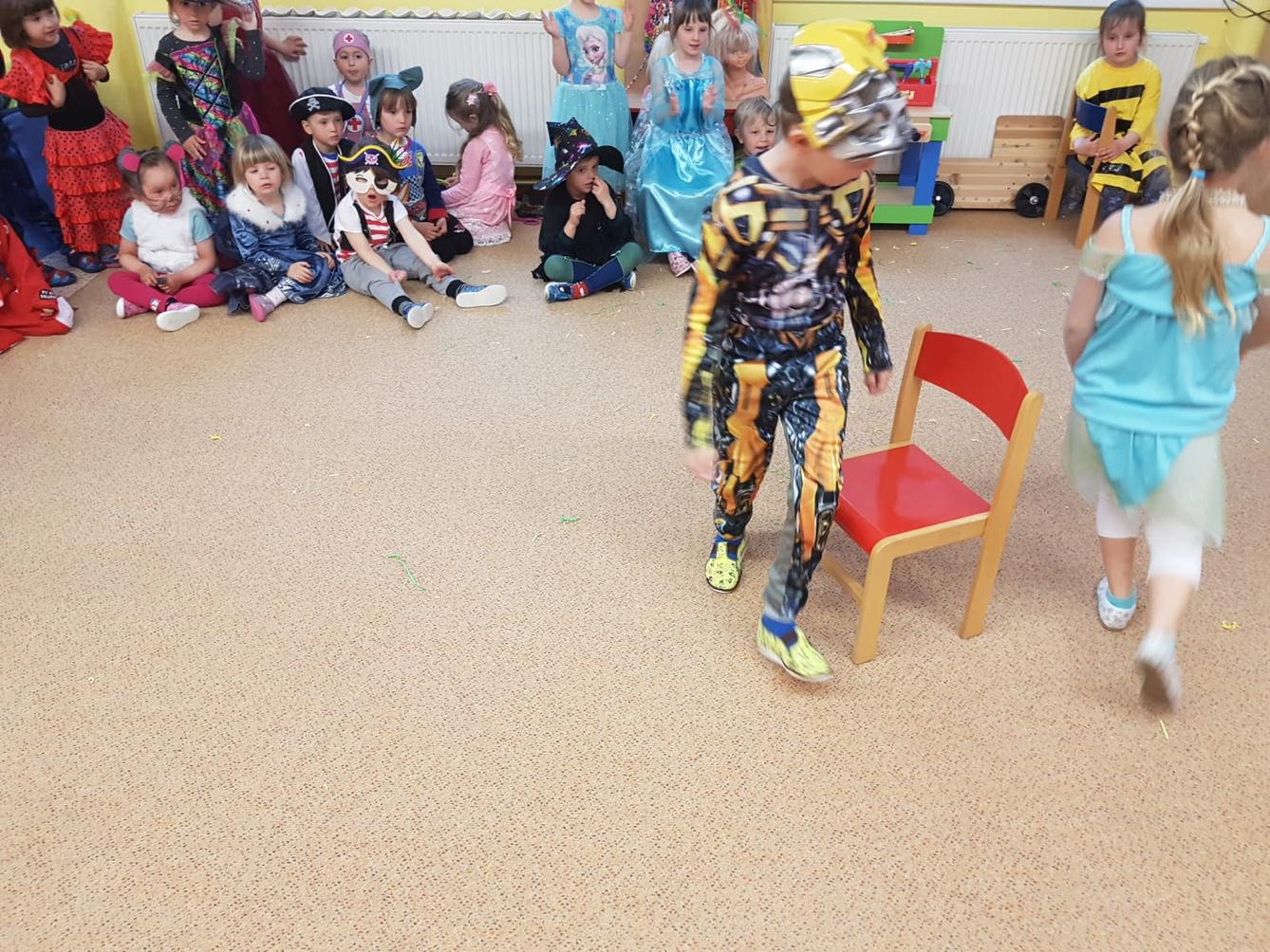 Karnevalové  dopoledne v MŠ :-) - 2