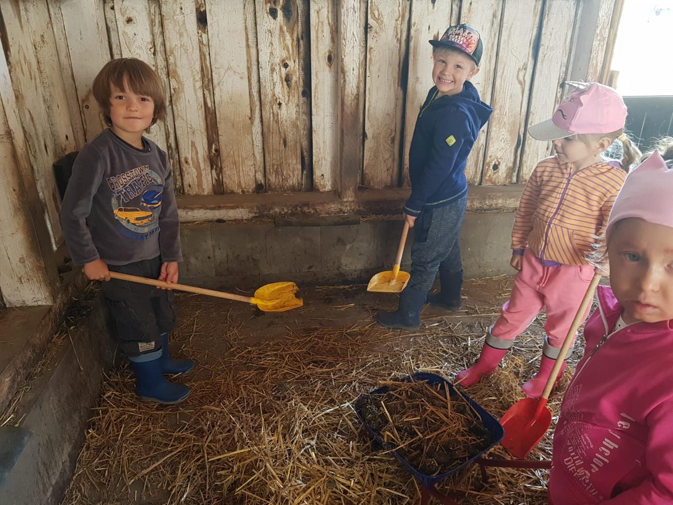 Sláva, nazdar výletu:-) (Babiččin statek - Líšnice) I. část - 12