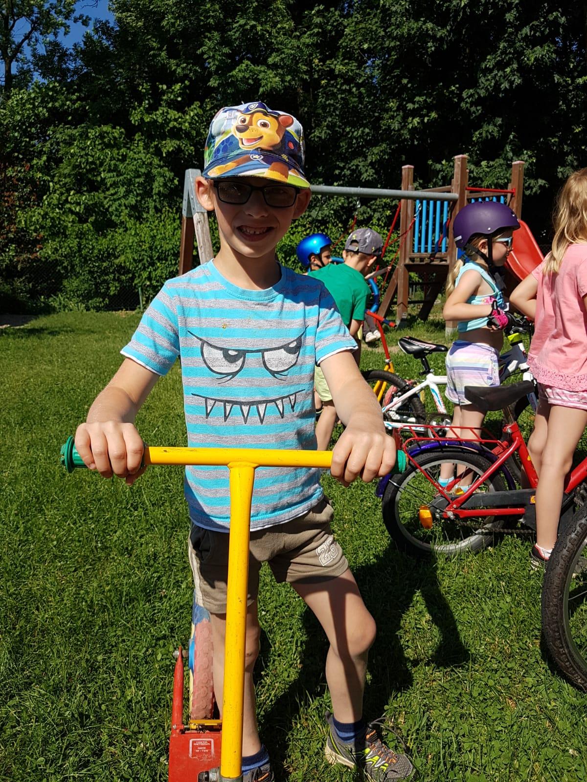 Broučci-autíčková školka, broučci+sovičky-kolojízda - 28