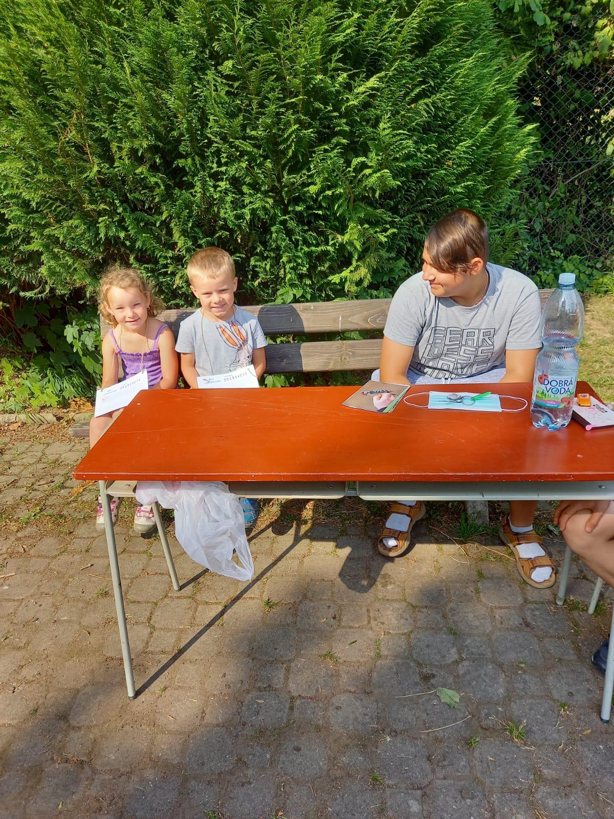 Pasování předškoláčků na prvňáčky a dopolední hry v ZŠ :-) - 30