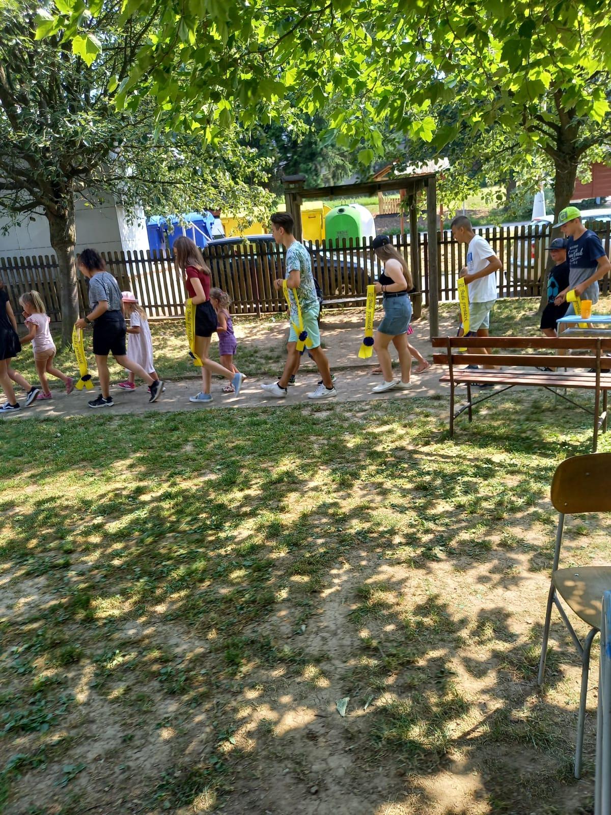 Pasování předškoláčků na prvňáčky a dopolední hry v ZŠ :-) - 32